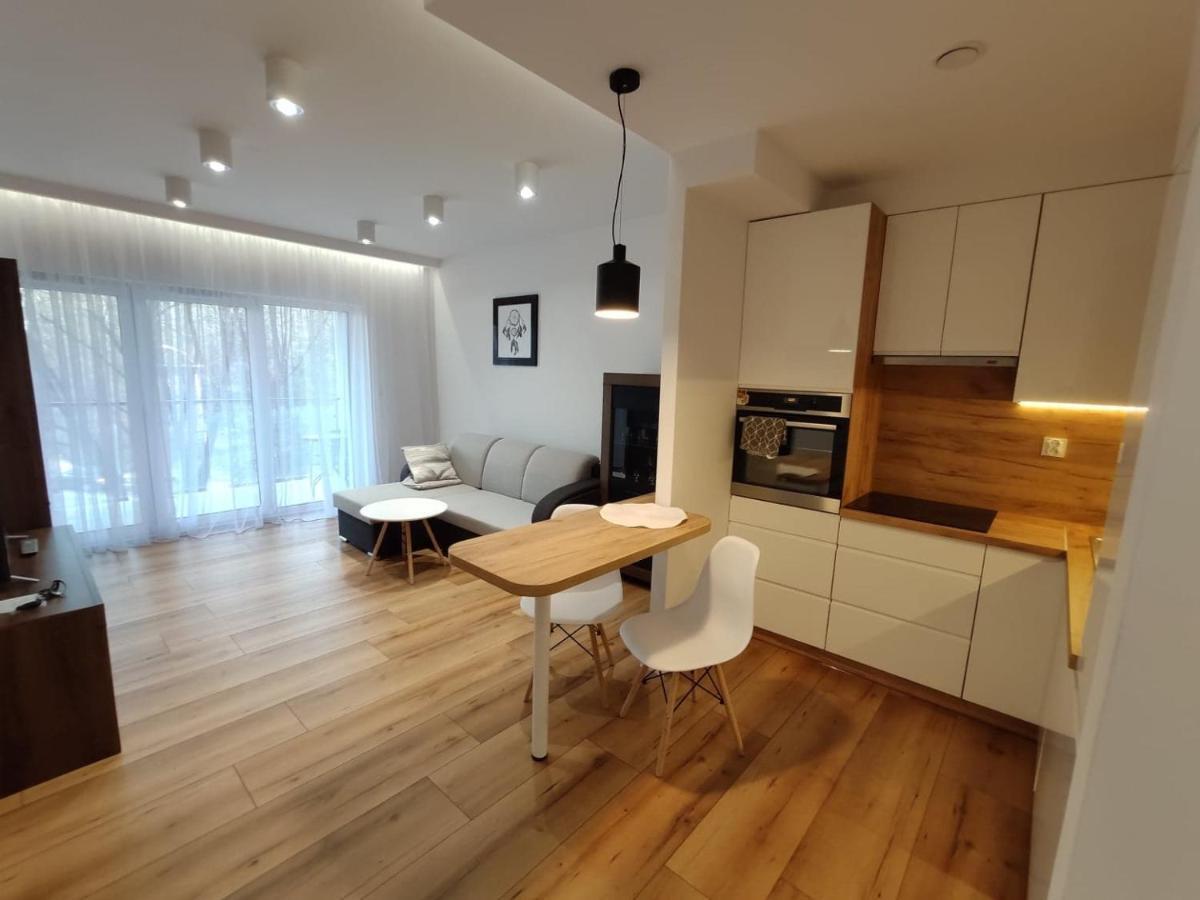 ジェシュフApartament Parkowyアパートメント エクステリア 写真