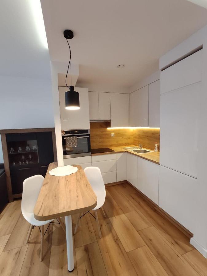 ジェシュフApartament Parkowyアパートメント エクステリア 写真