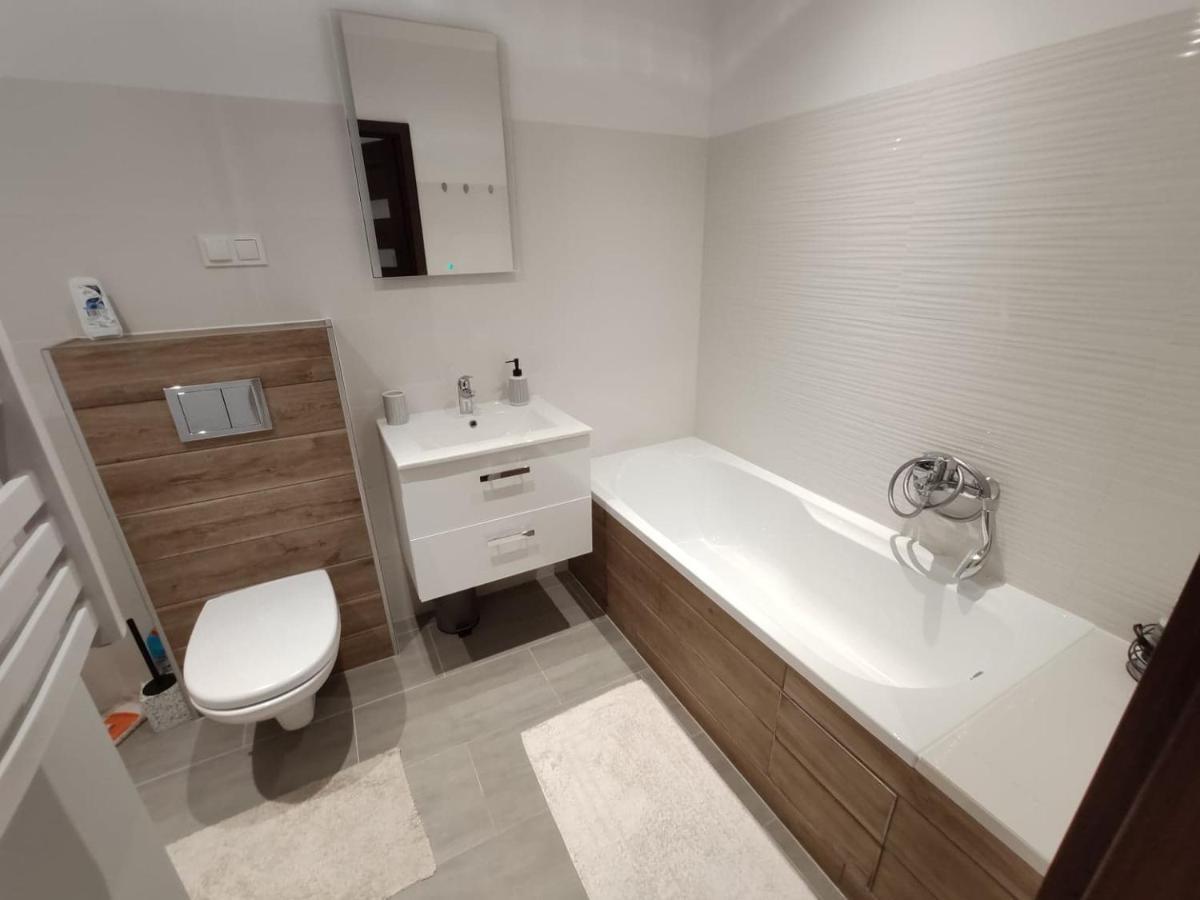 ジェシュフApartament Parkowyアパートメント エクステリア 写真